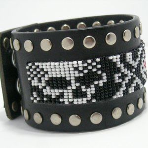 SKULLS & CROSS BONES Hand Made Black White Seed Bead Black Leather 2" Bracelet